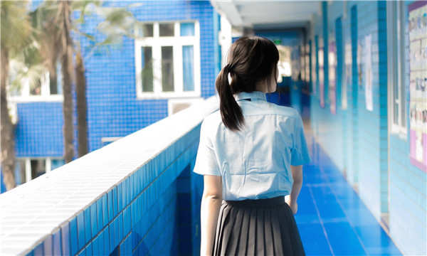 浉河如何找到一个可以帮助我生孩子的女人？